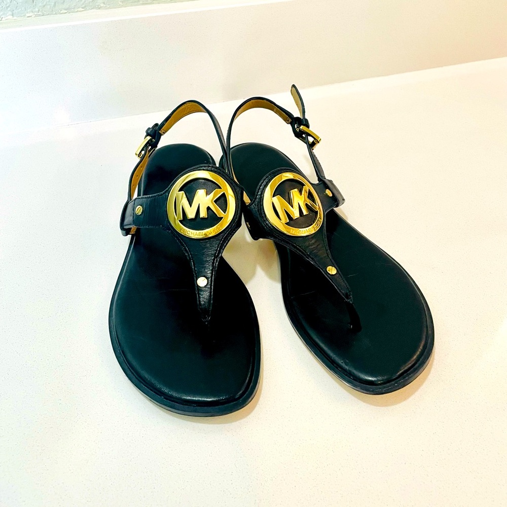 Michael Kors Aubrey Thong Sandals